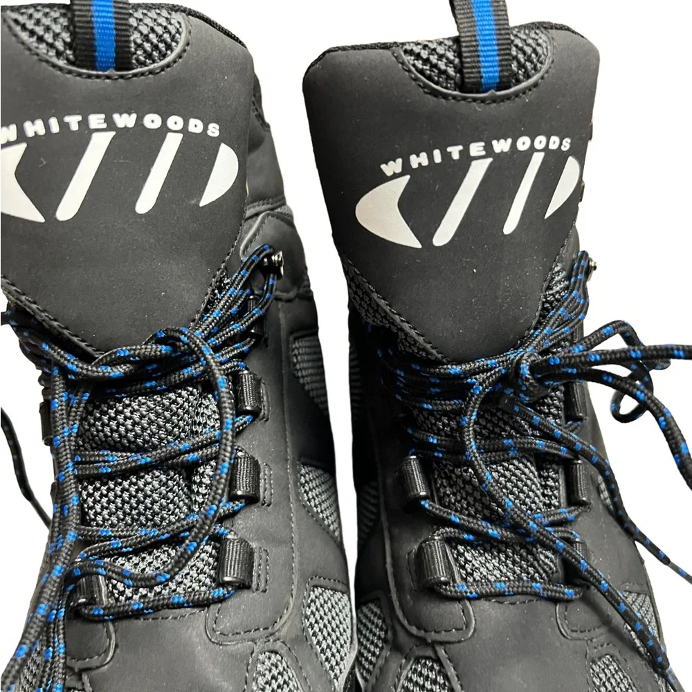 White woods Adult ski boots Unisex sz 40